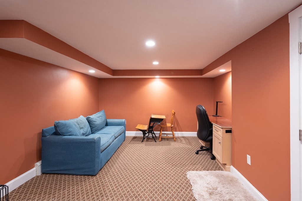 26 Linscott Road Hingham, MA 02043 - Photo 32 of 42 Gallery Image 32