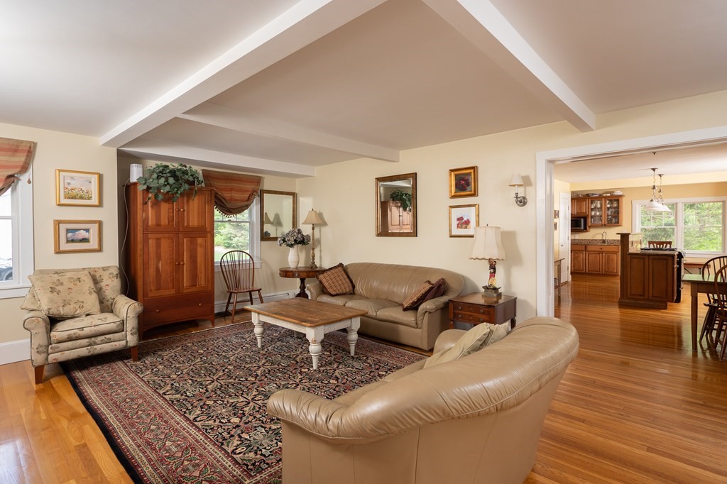 26 Linscott Road Hingham, MA 02043 - Photo 8 of 42 Gallery Image 8