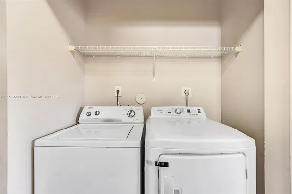 $540,000 | 7324 Northwest 1st Place, Plantation, FL 33317