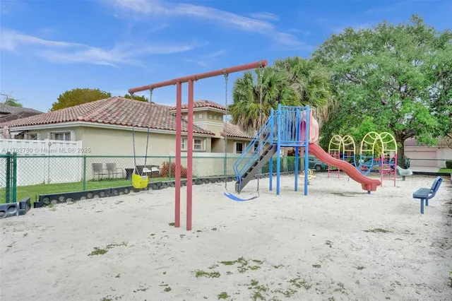 $540,000 | 7324 Northwest 1st Place, Plantation, FL 33317