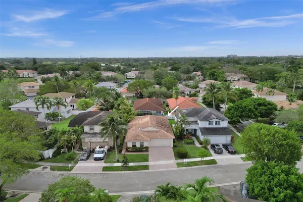 $540,000 | 7324 Northwest 1st Place, Plantation, FL 33317