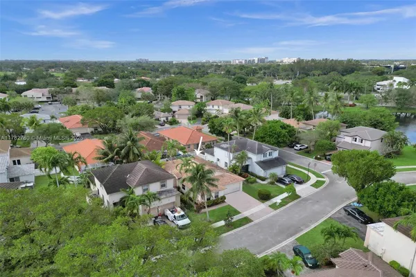 $540,000 | 7324 Northwest 1st Place, Plantation, FL 33317