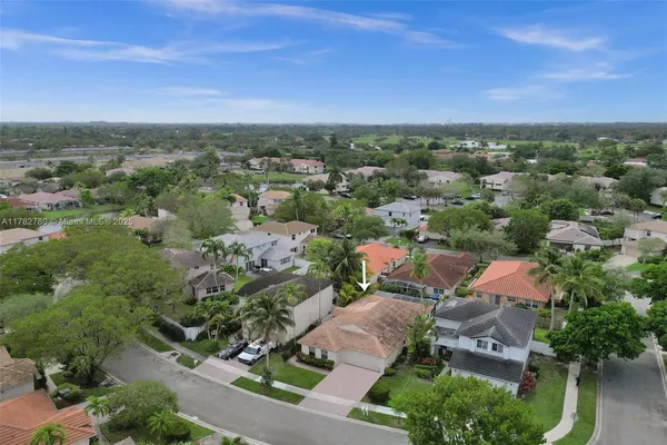 $540,000 | 7324 Northwest 1st Place, Plantation, FL 33317