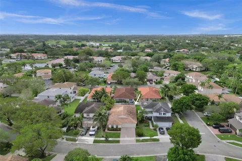 $540,000 | 7324 Northwest 1st Place, Plantation, FL 33317