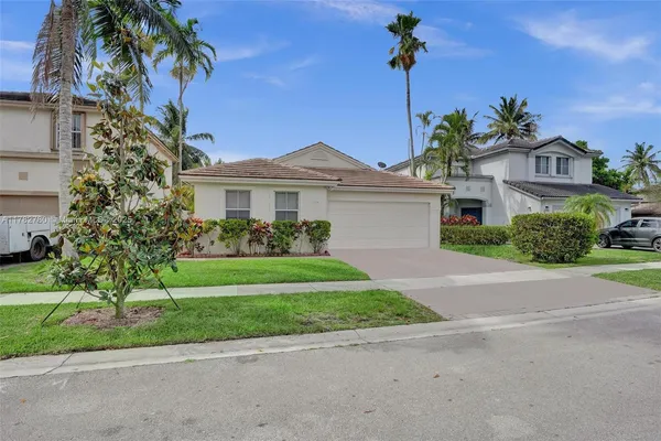 $540,000 | 7324 Northwest 1st Place, Plantation, FL 33317