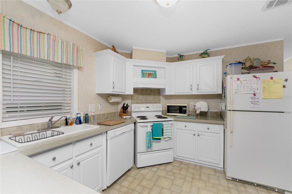4300 Riverside Drive, Unit 137 Punta Gorda, FL 33982 - Photo 8 of 31 Gallery Image 8
