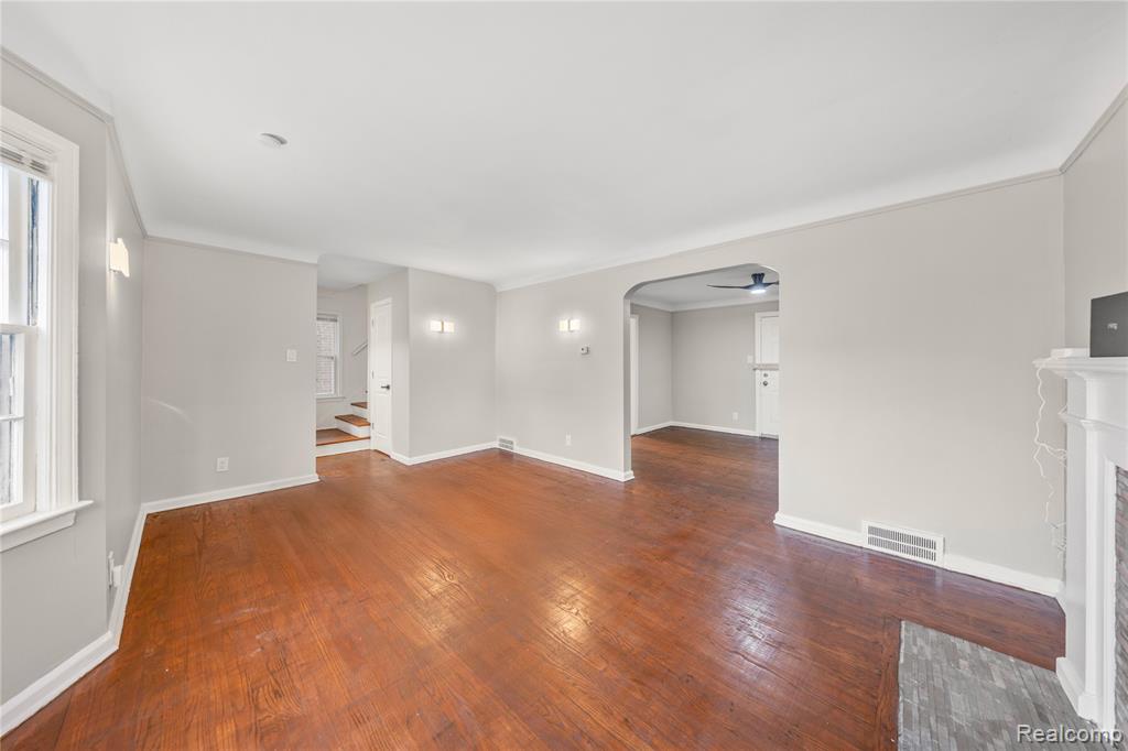 3951 Devonshire Road Detroit, MI 48224 - Photo 6 of 31