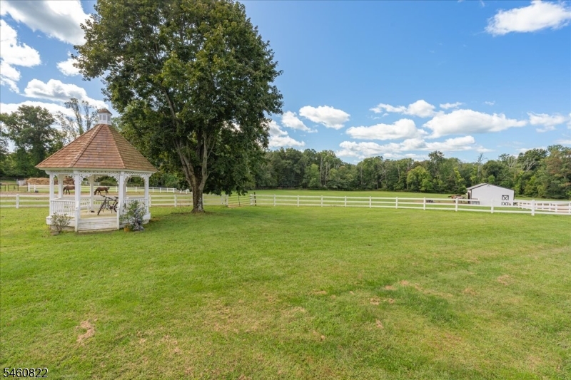 70 Sutton Road Califon, NJ 07830 - Photo 6 of 34 Gallery Image 6