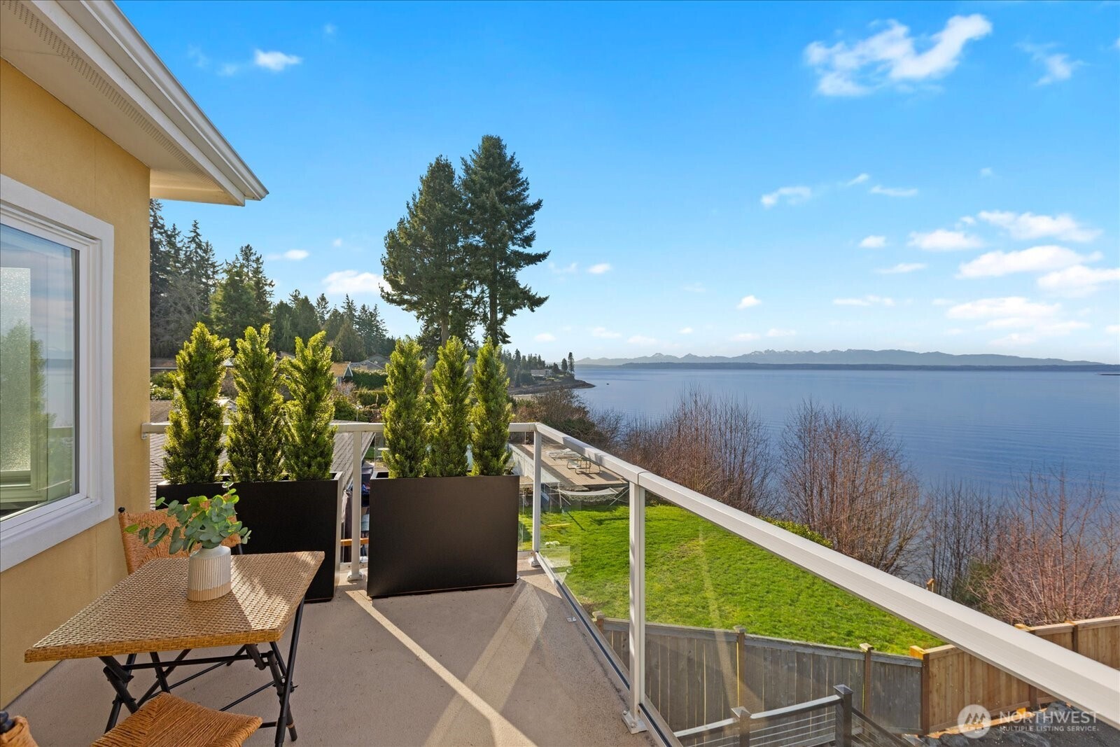 17134 Talbot Road Edmonds, WA 98026 - Photo 17 of 40