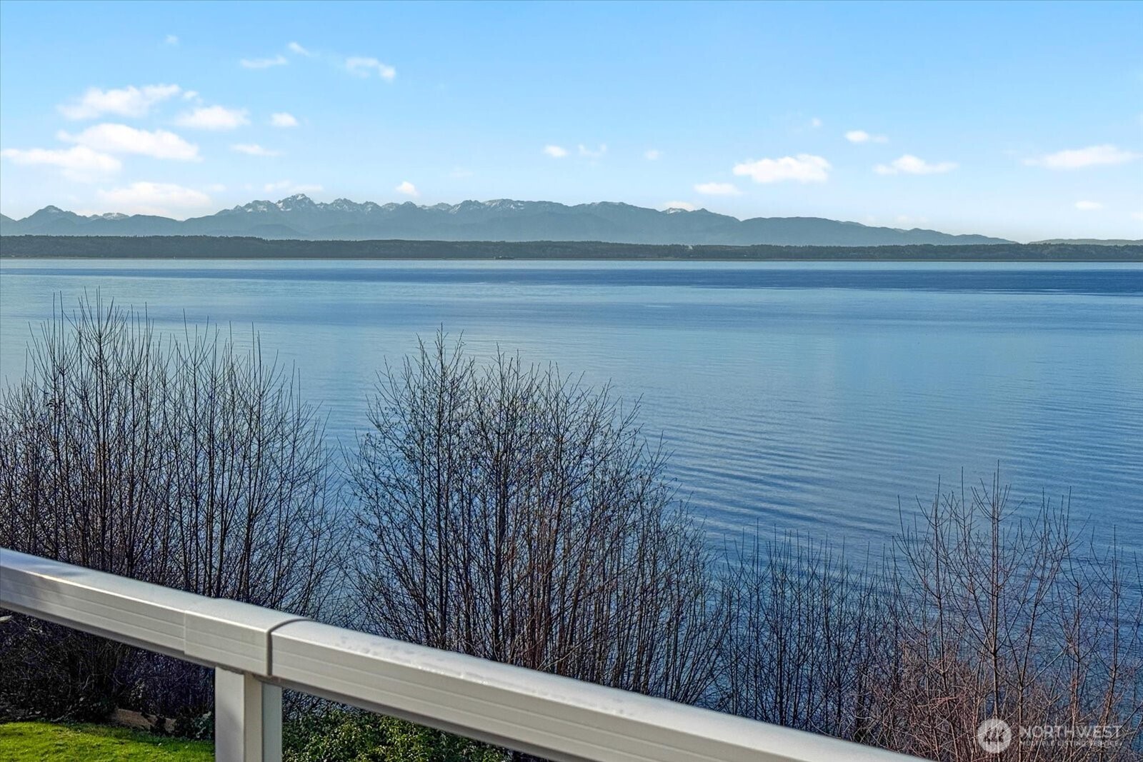 17134 Talbot Road Edmonds, WA 98026 - Photo 18 of 40