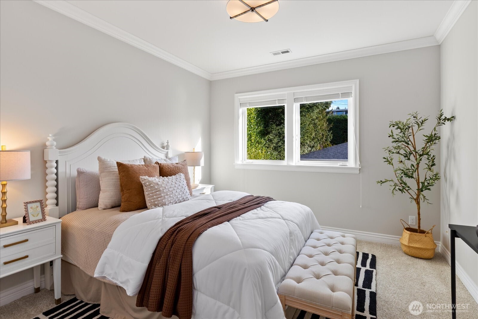 17134 Talbot Road Edmonds, WA 98026 - Photo 22 of 40