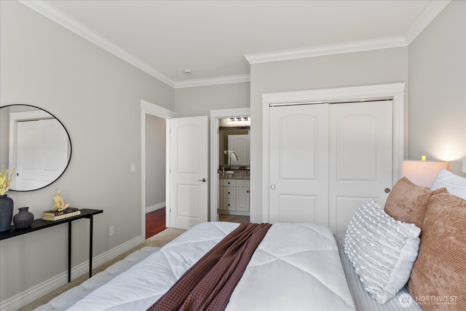 17134 Talbot Road Edmonds, WA 98026 - Photo 23 of 40