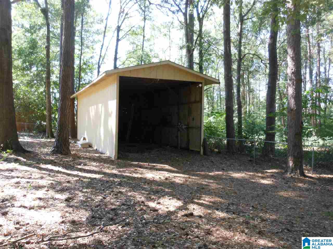1404 Terrace Road Sylacauga, AL 35150 - Photo 4 of 16