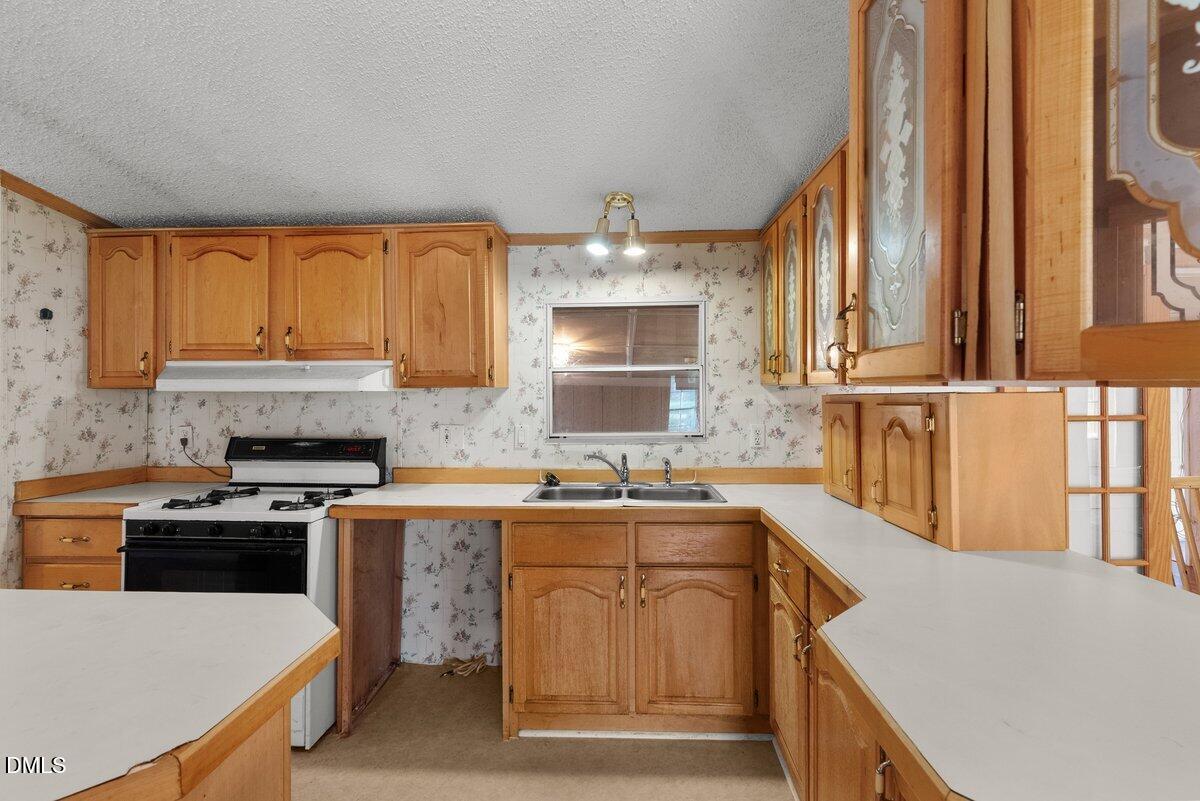 494 Rifle Range Road Warrenton, NC 27589 - Photo 29 of 44 Kitchen
