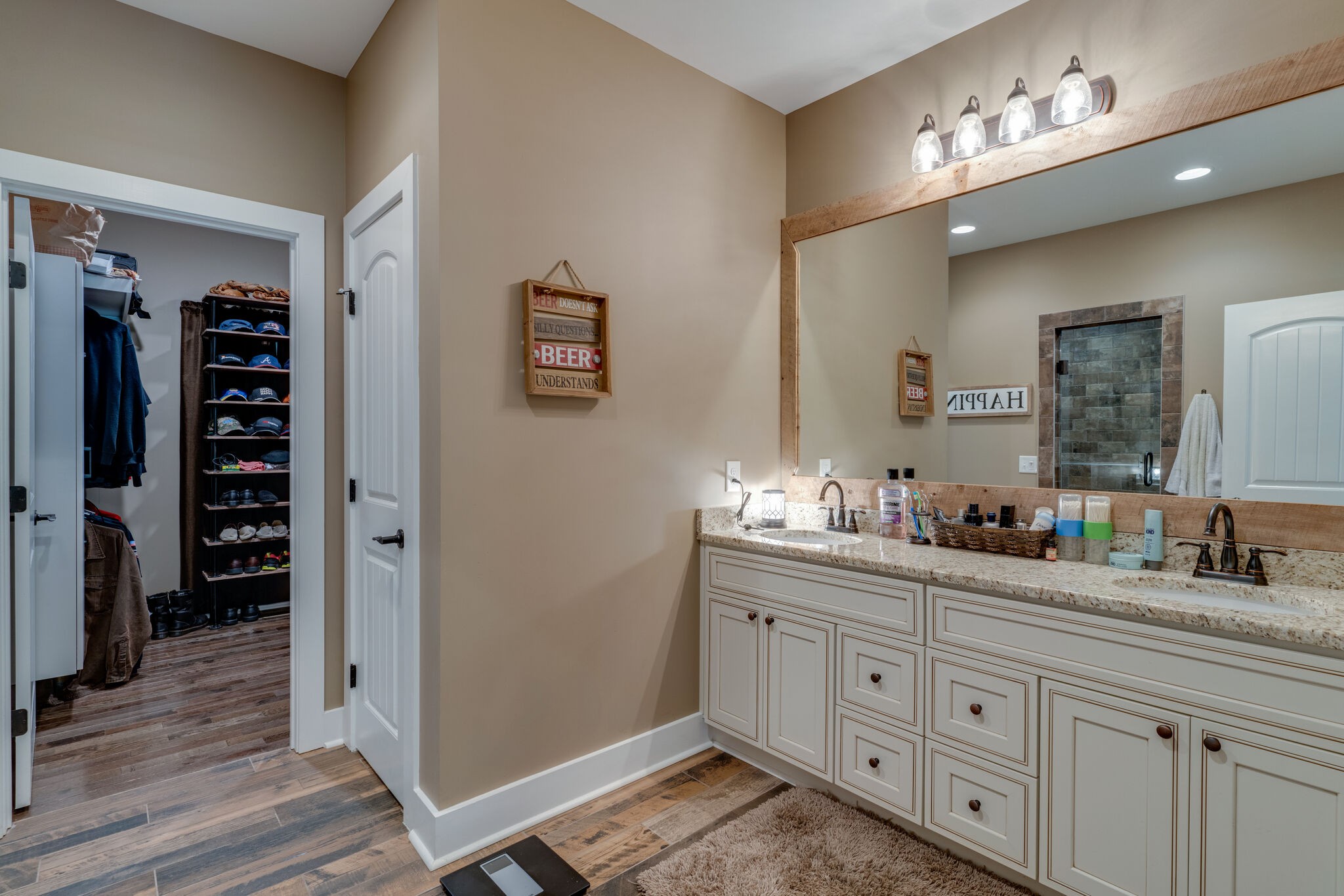 604 Fowler Ford Road Portland, TN 37148 - Photo 16 of 43 a spacious bathroom with double vanity a a sink and a mirror