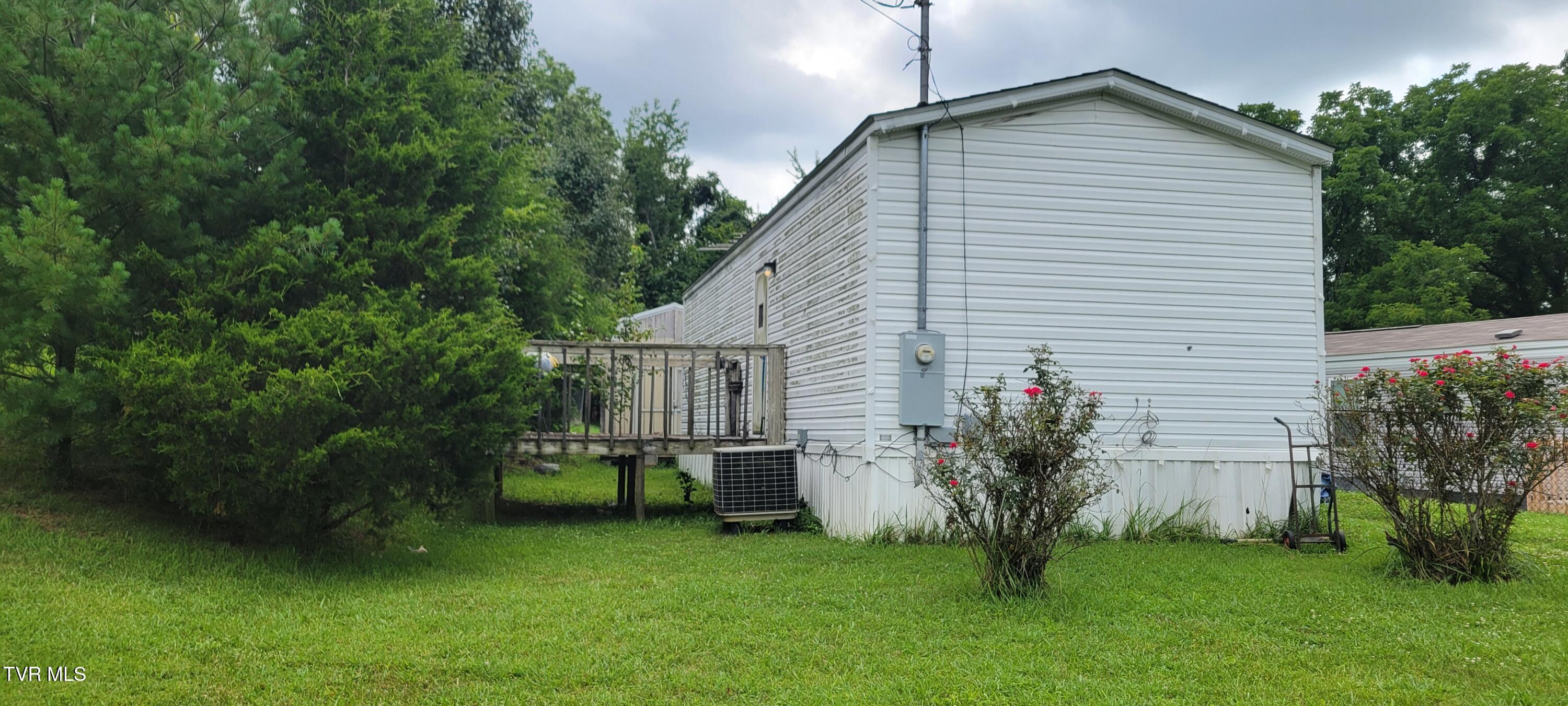 128 Kidwell School Road Greeneville, TN 37745 - Photo 3 of 34 20260708_110401