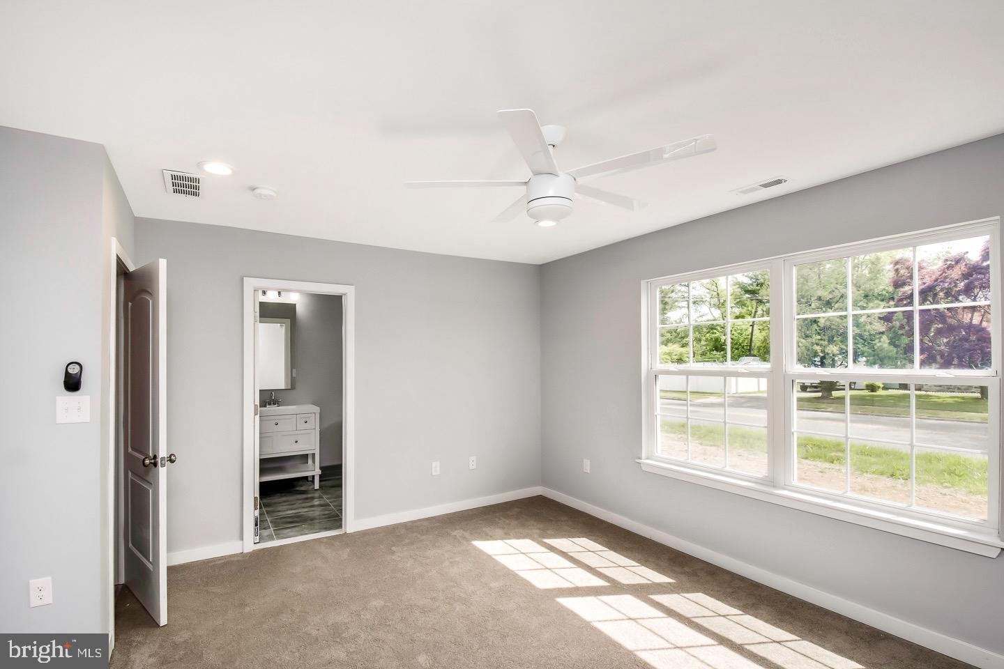 751 Edgemont Road Fairless Hills, PA 19030 - Photo 17 of 25