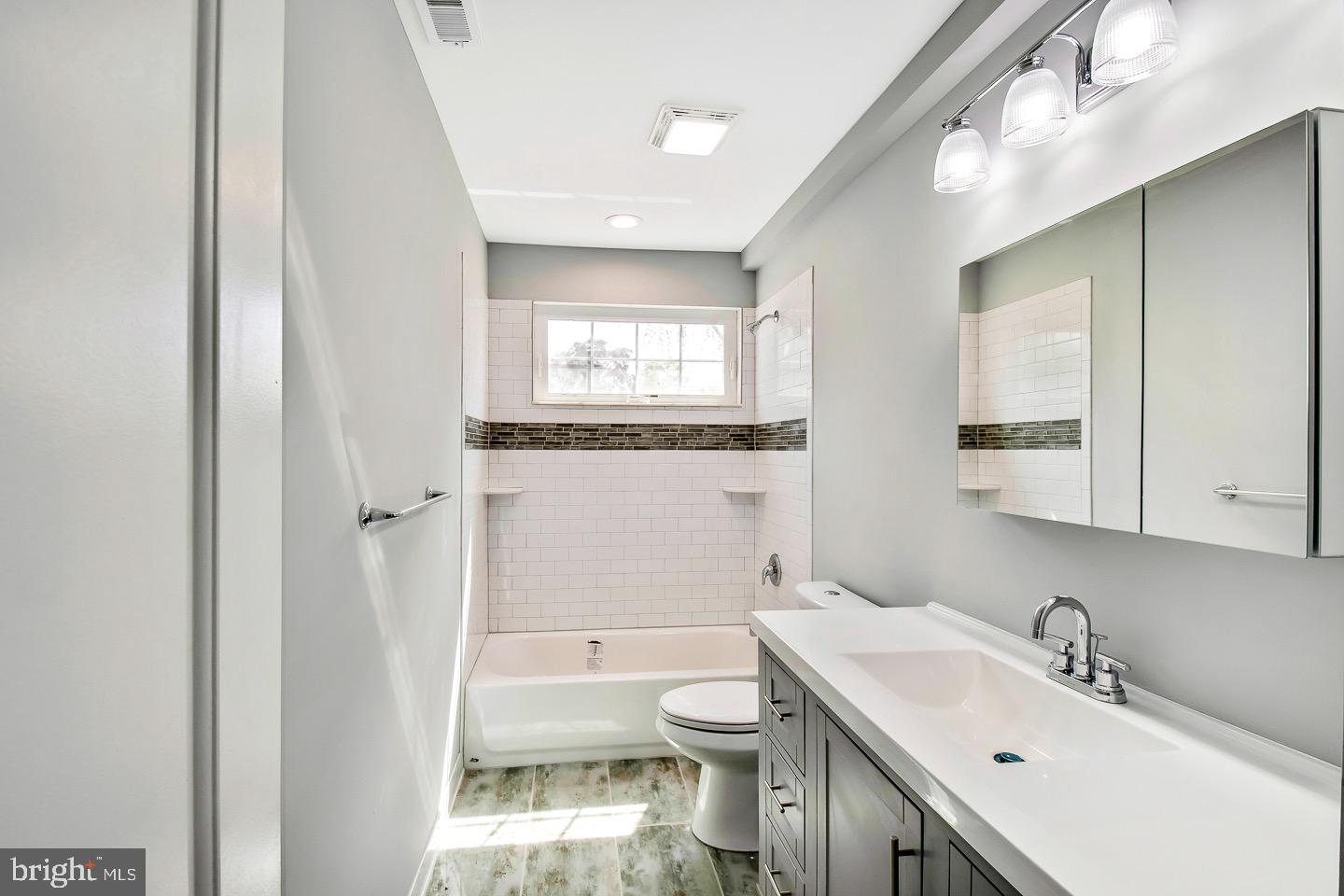 751 Edgemont Road Fairless Hills, PA 19030 - Photo 21 of 25 Bathroom