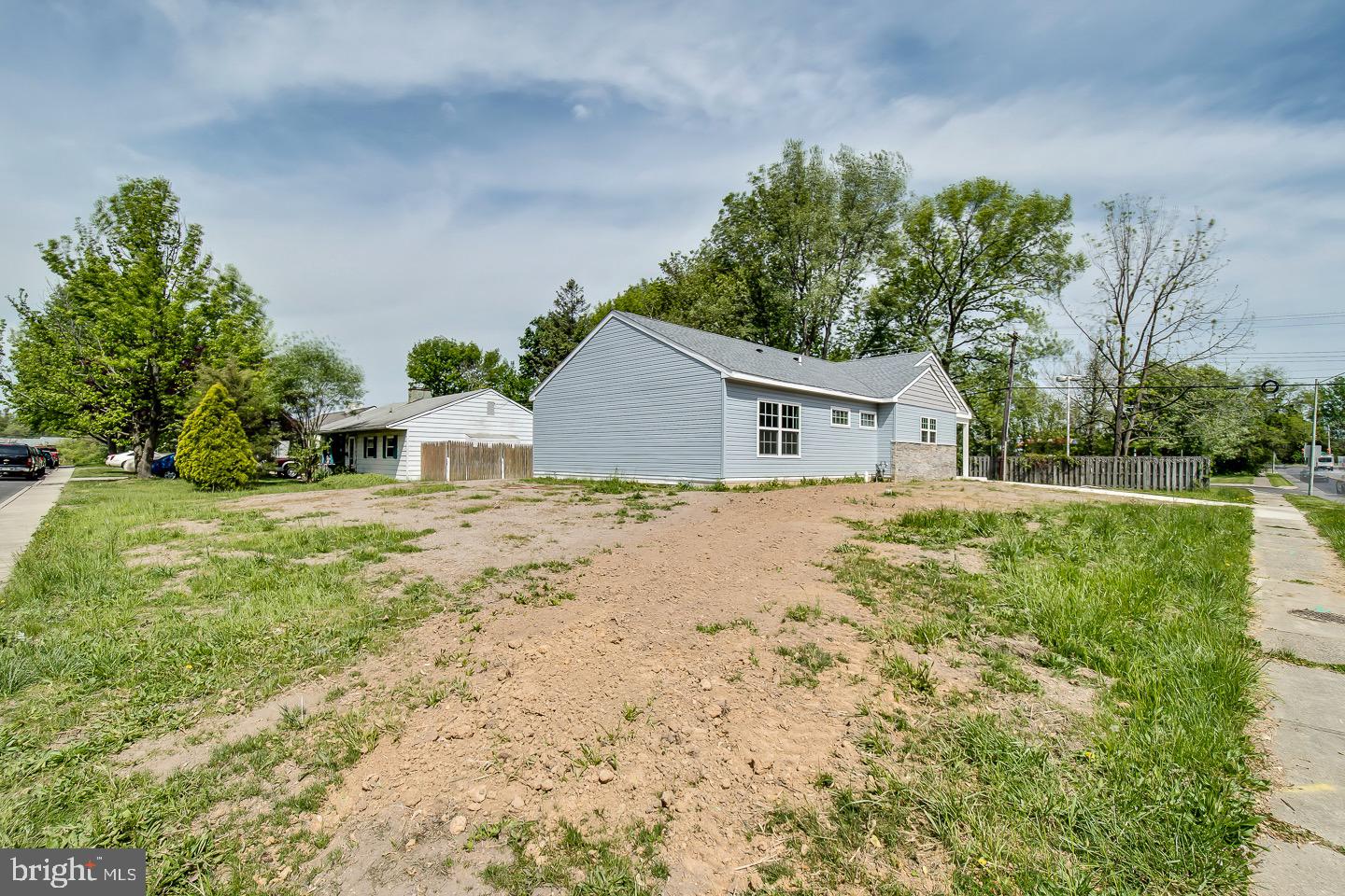 751 Edgemont Road Fairless Hills, PA 19030 - Photo 24 of 25 Front Corner