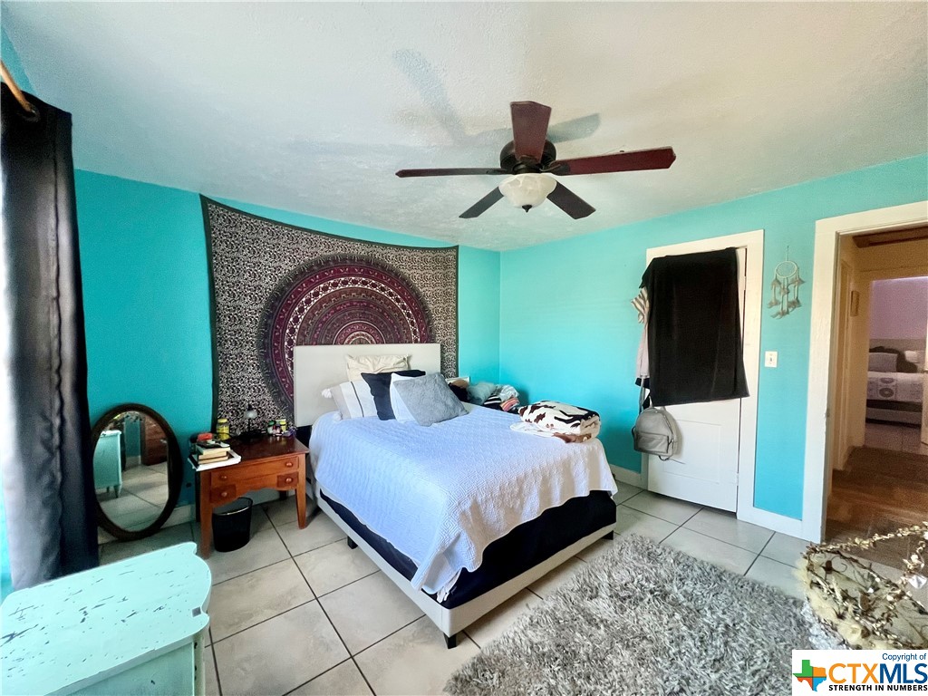 402 Dunn Street Yoakum, TX 77995 - Photo 29 of 48