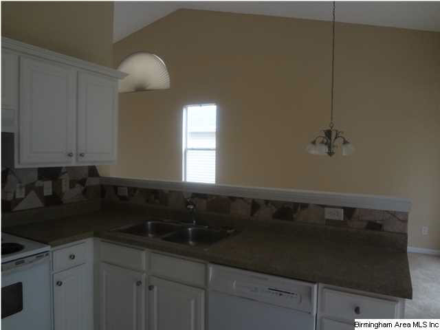 142 Gardenside Drive Alabaster, AL 35007 - Photo 12 of 32