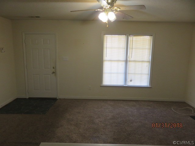6837 Hedges Road Richmond, VA 23224 - Photo 15 of 29 6837 Hedges Rd - Living Room C