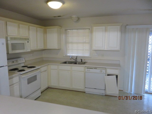 6837 Hedges Road Richmond, VA 23224 - Photo 17 of 29 6837 Hedges Rd - Kitchen B