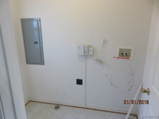 6837 Hedges Road Richmond, VA 23224 - Photo 18 of 29 6837 Hedges Rd - Laundry