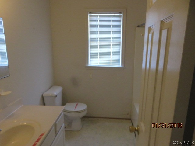 6837 Hedges Road Richmond, VA 23224 - Photo 20 of 29 6837 Hedges Rd - Hall Bath