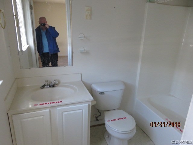 6837 Hedges Road Richmond, VA 23224 - Photo 24 of 29 6837 Hedges Rd - Master Bath