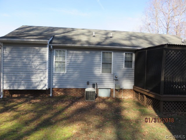 6837 Hedges Road Richmond, VA 23224 - Photo 4 of 29 6837 Hedges Rd - Rear