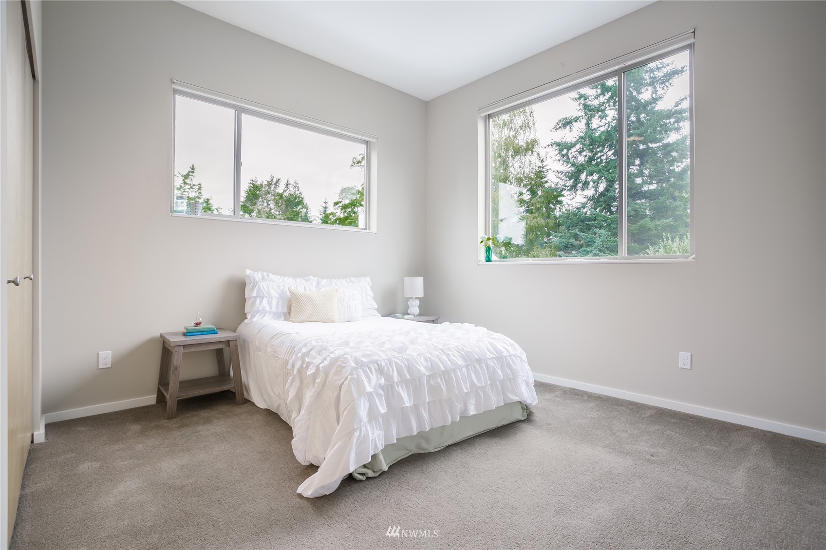 4422 Southwest 101st Street Seattle, WA 98146 - Photo 14 of 25 Gallery Image 14