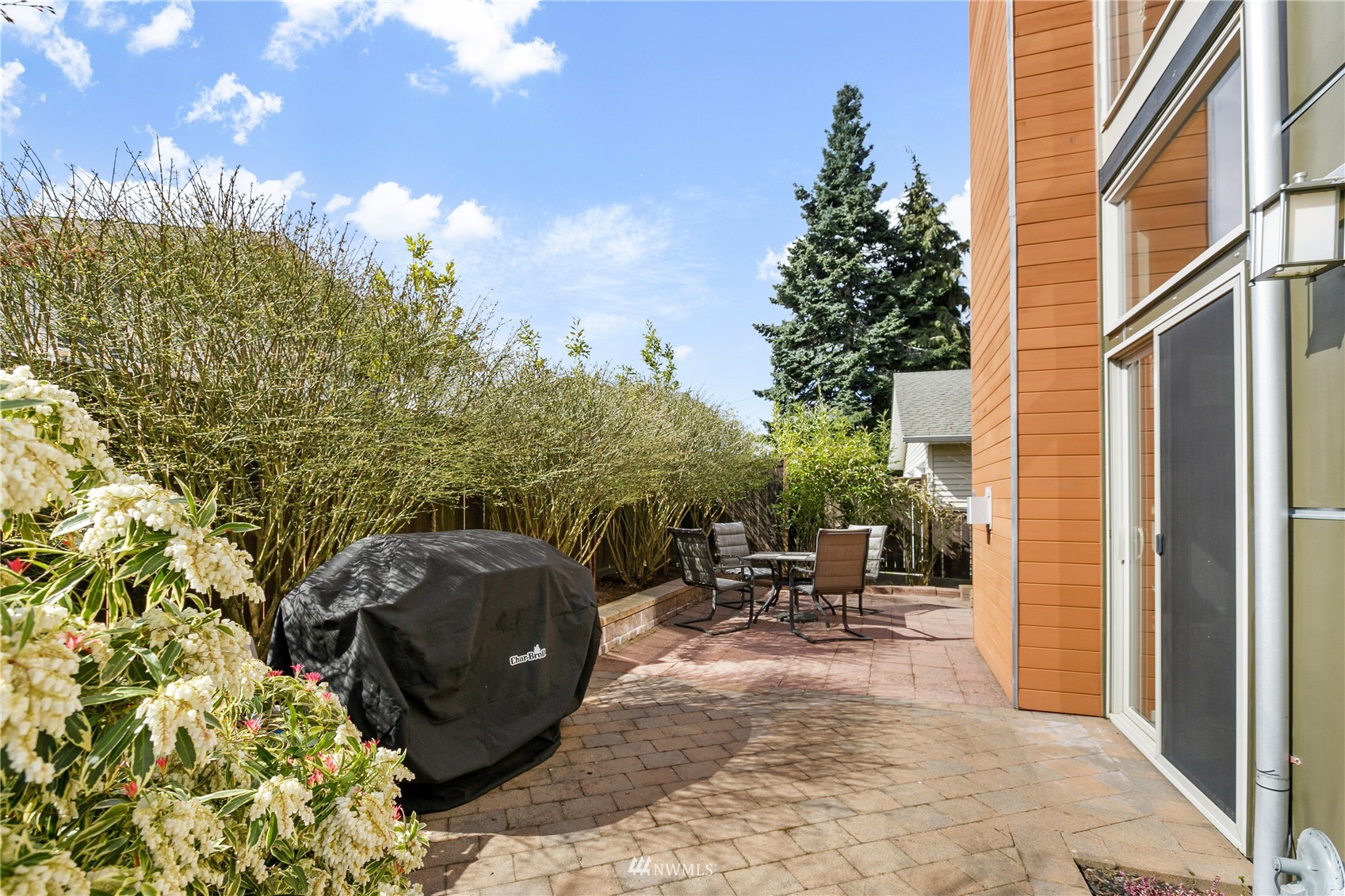 4422 Southwest 101st Street Seattle, WA 98146 - Photo 22 of 25 Gallery Image 22