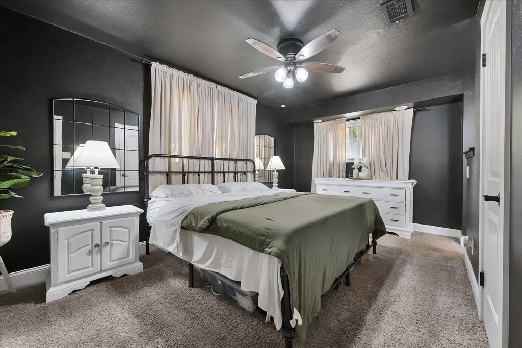 316 Northwest Wintercrest Road Burleson, TX 76028 - Photo 15 of 26 Gallery Image 15