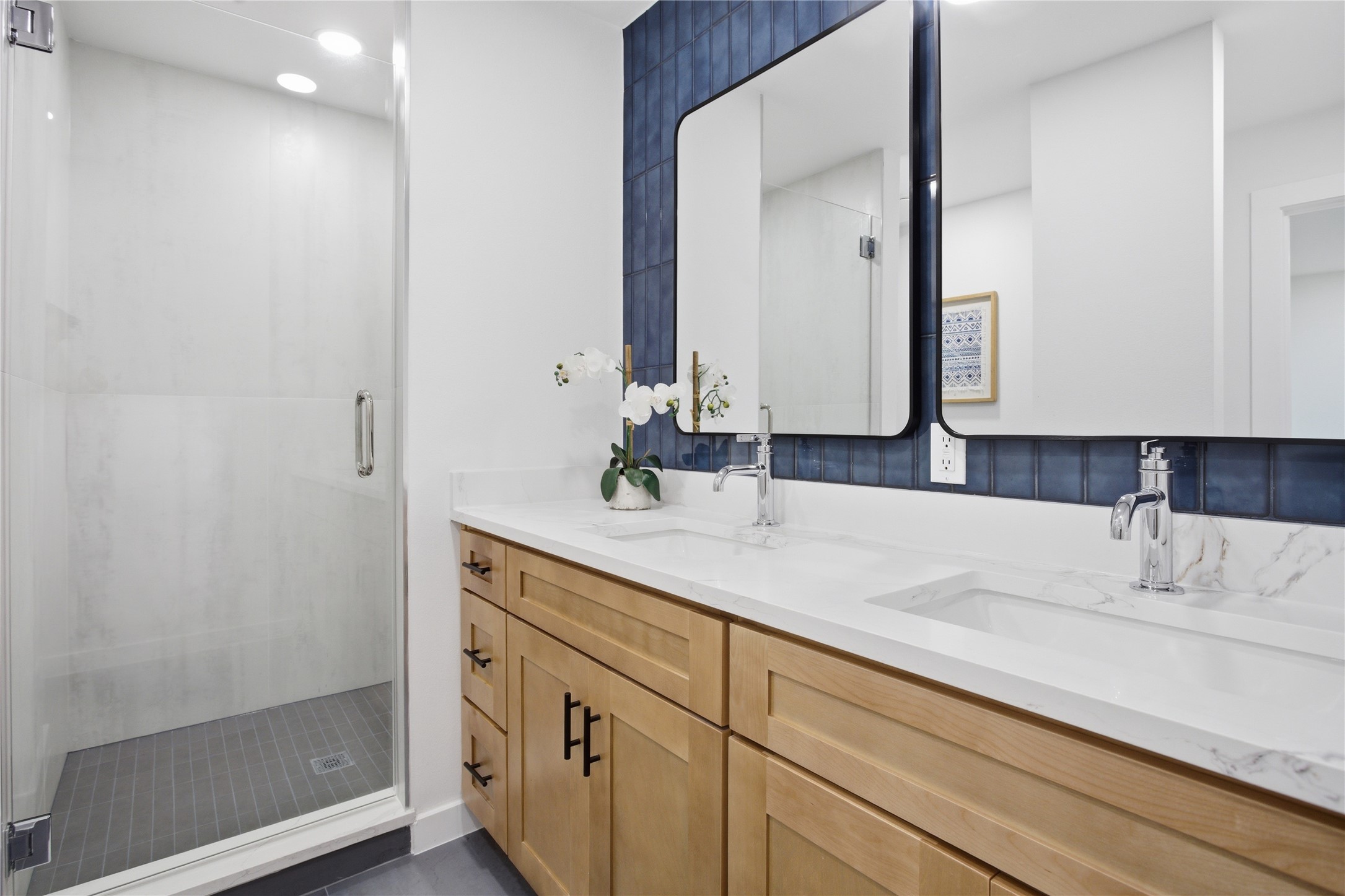 2110 Magazine Street Austin, TX 78727 - Photo 26 of 31 Primary bathroom