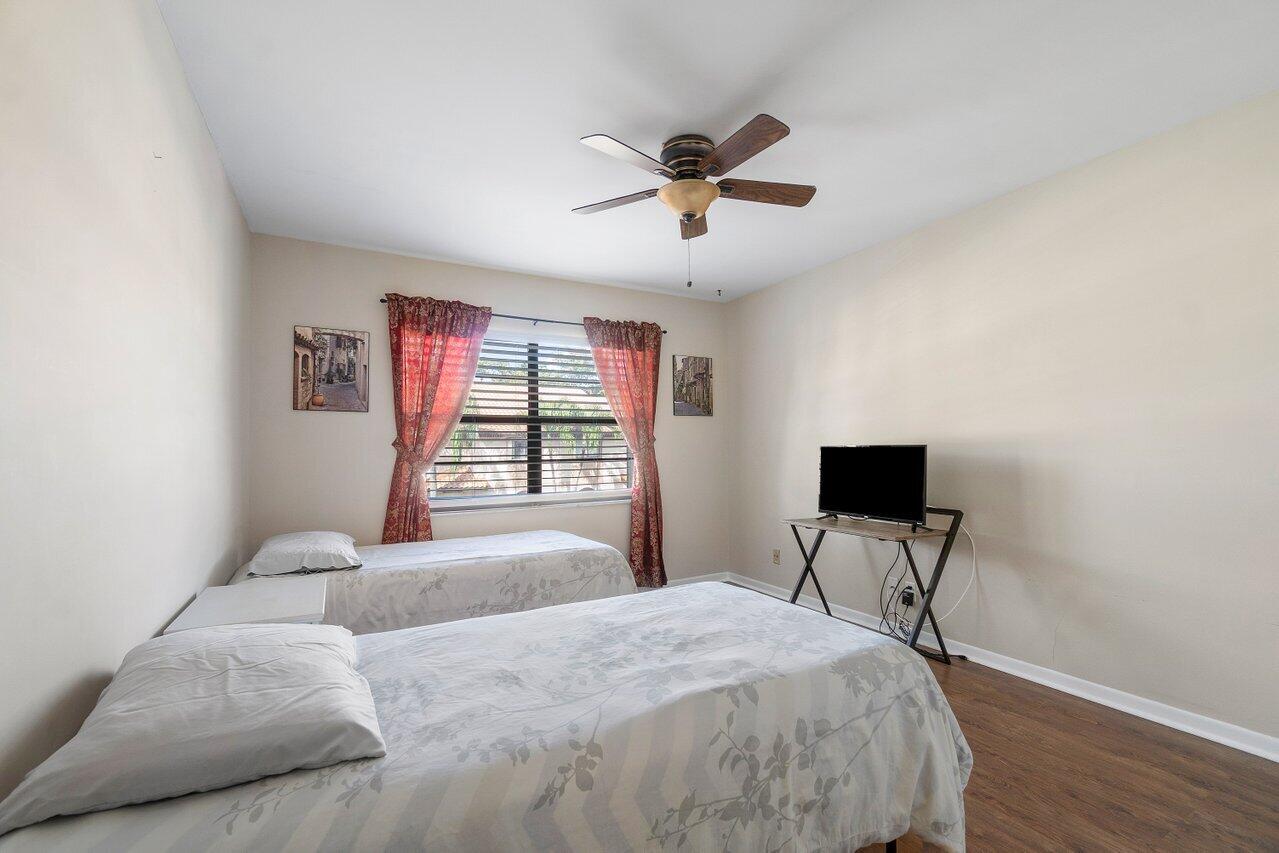 21092 Las Brisas Circle Boca Raton, FL 33433 - Photo 20 of 35 019-21092LasBrisasCircle-BocaRaton-FL-33