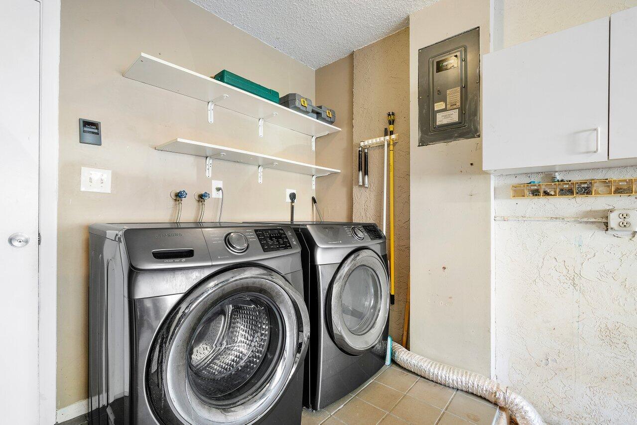 21092 Las Brisas Circle Boca Raton, FL 33433 - Photo 21 of 35 021-21092LasBrisasCircle-BocaRaton-FL-33