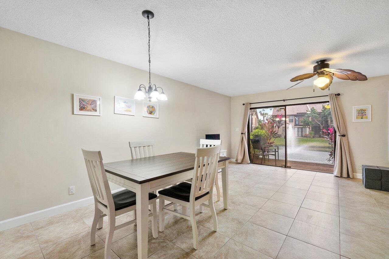 21092 Las Brisas Circle Boca Raton, FL 33433 - Photo 10 of 35 010-21092LasBrisasCircle-BocaRaton-FL-33