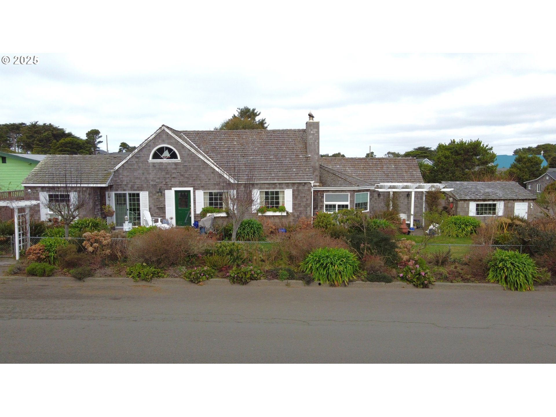 640 8th Street Southwest Bandon, OR 97411 - Photo 1 of 40 Gallery Image 1