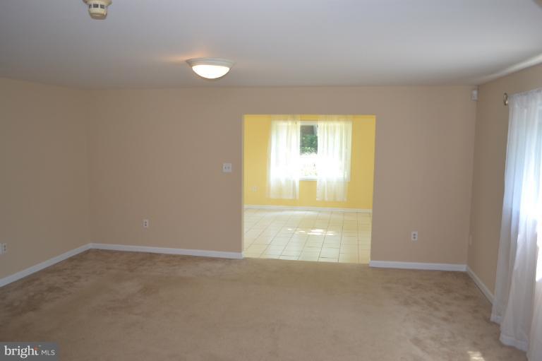 320 Dry Mill Road Southwest Leesburg, VA 20175 - Photo 1 of 10 Family Room