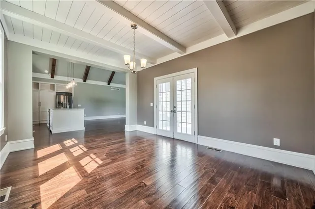 $689,900 | 9742 Shady Bend Circle, Lenexa, KS 66227