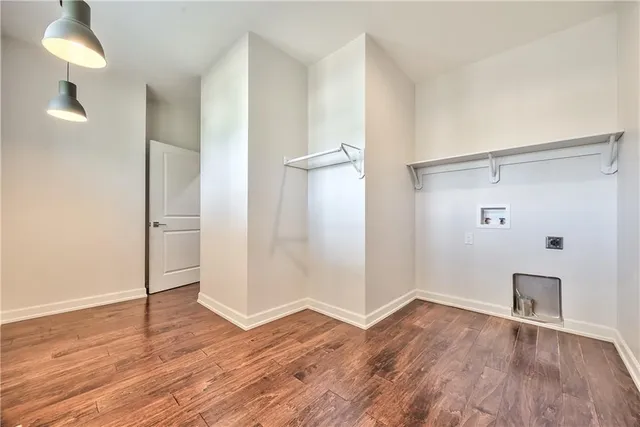 $689,900 | 9742 Shady Bend Circle, Lenexa, KS 66227