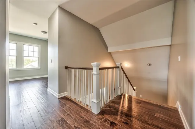 $689,900 | 9742 Shady Bend Circle, Lenexa, KS 66227