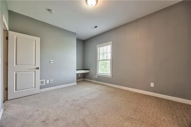 $689,900 | 9742 Shady Bend Circle, Lenexa, KS 66227