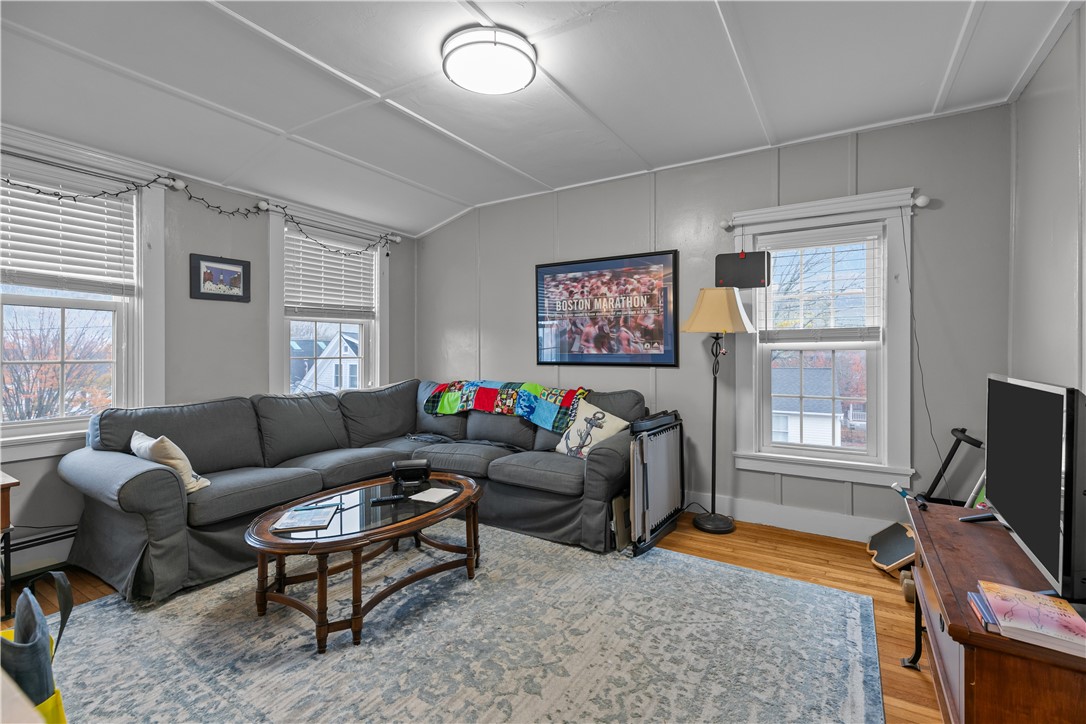 5 Elliot Place Newport, RI 02840 - Photo 21 of 38