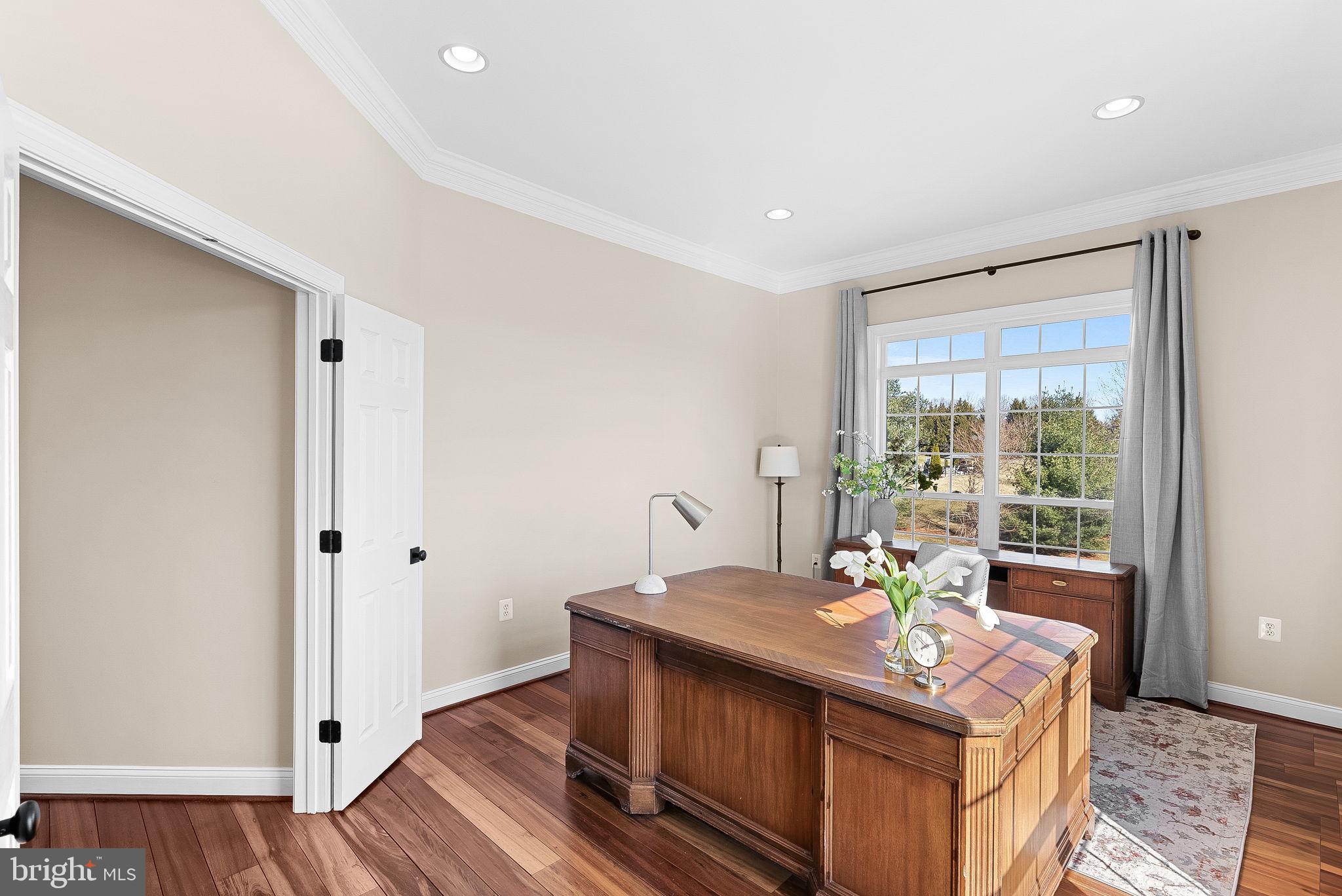 38590 Bettis Drive Hamilton, VA 20158 - Photo 20 of 97 a view of a dining room with a table and chairs