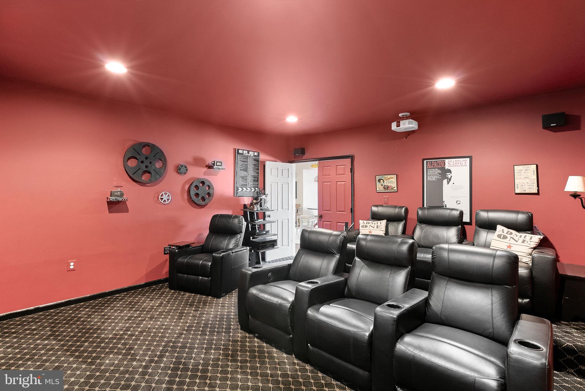 38590 Bettis Drive Hamilton, VA 20158 - Photo 74 of 97 a living room with furniture