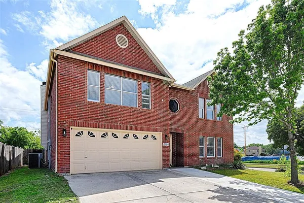 $450,000 | 3188 Spyglass Drive, Grand Prairie, TX 75052