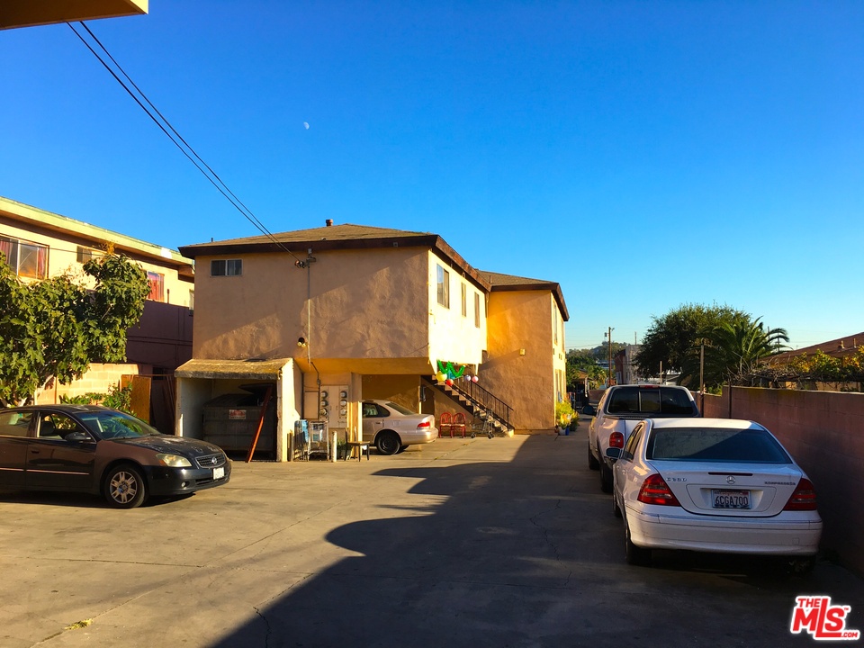 3245 Drew Street Los Angeles, CA 90065 - Photo 5 of 8