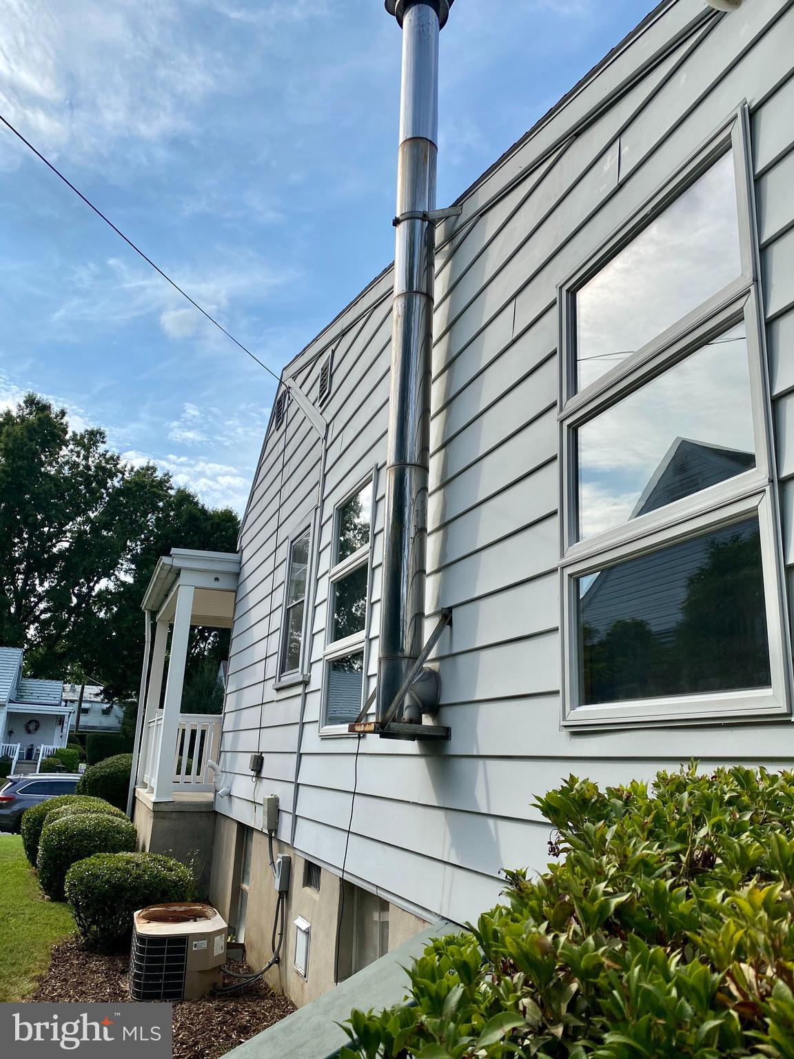116 Eric Avenue Reading, PA 19607 - Photo 11 of 62 Side of Home